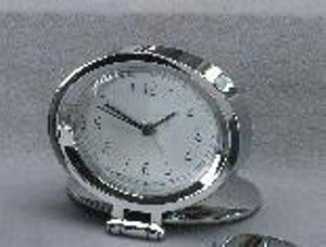 OVAL ALARM CLOCK W/ CHROME PLATED.