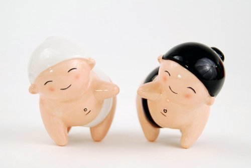 Baby Sumo Wrestlers Salt Shakers S/P