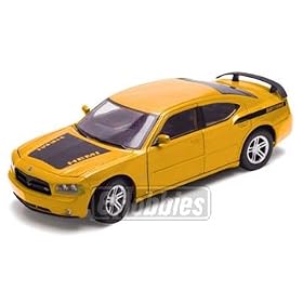 1 24 Charger Daytona R T, Go Mango Orange from Chargers Battery