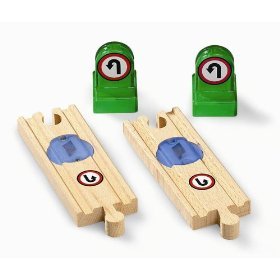 Smart Track Reversing Track by Brio Corp.
