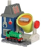Review Learning Curve LC76355 / Thomas and Friends Take Along Lights and Sounds Smelting Yard