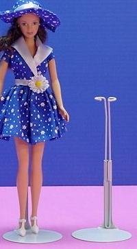 11.5 to 12.5 Barbie & Similar Types Metal Doll Stand
