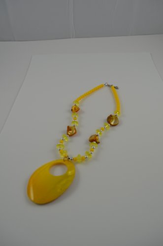 Necklace Oval Shell with Beads YELLOW 3 extensions