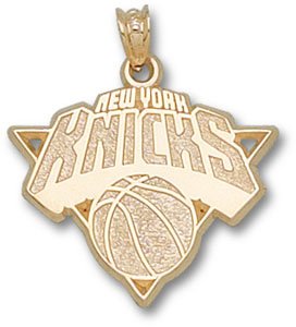 New York Knicks 14K Gold Logo 5/8'' Pendant