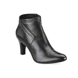 Clarks Women's Class Song