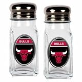 NBA Chicago Bulls Salt and Pepper Shaker Set with Crystal Coat