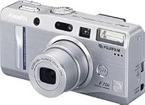 Fujifilm Finepix F700 3.1MP Digital Camera with 3x Optical Zoom & Docking Station