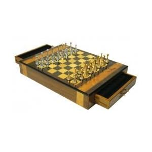 Hi-Gloss Walnut Chess Set by