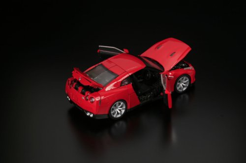 Cover image : トランスフォーマーオルタニティ A-01 NISSAN GTR/コンボイ バイブラントレッド