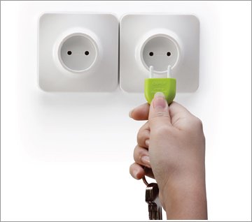 クオリー QUALY UNPLUG キーリング 绿色 K