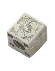 Hawaiian Heirloom Jewelry Silver Quilt Flower Cube Pendant