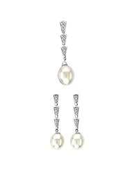 14K White Gold 0.11 cttw Three Triangles Diamond and White Pearl Set