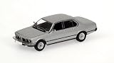 Review Minichamps 431023101 / Diecast Model BMW 733i (1977) in Silver (1:43 scale)
