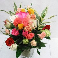 12色のバラの花束　70本【生花】【お祝い】記念日】【誕生日】【フラワーギフト】【バラ】