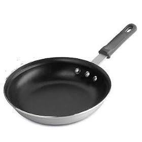 Nonstick Restaurant Fry Pans - 10in by Bakers & Chefs