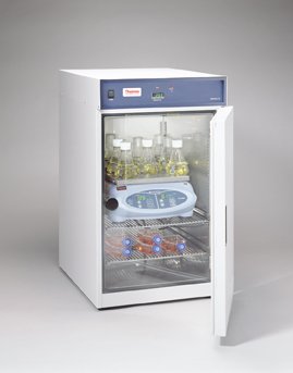 Standard Incubators Lab-Line Imperial III by Thermo Scientific