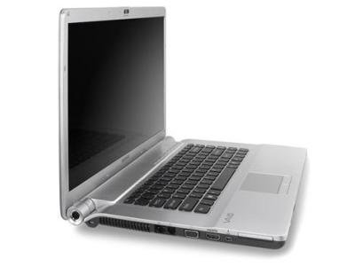 Sony Vaio VGN-FW54S 41,7 cm (16,4 Zoll) Notebook (Intel Core 2 Duo T9600 2.8GHz, 6GB RAM, 320GB HDD, ATI HD4650, Blu-ray, Win 7 HP)