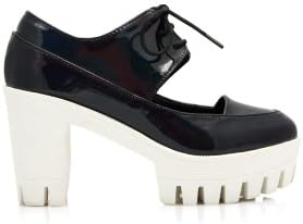 Cut-Out Oxford Booties
