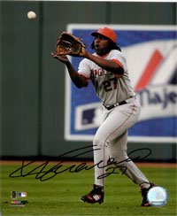 Signed Guerrero, Vladimir (Los Angeles Angels) 8x10 Photo