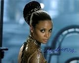 Newton, Thandie - Signed 8x10