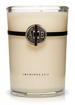 Archipelago Botanicals Archipelago Botanicals Signature Candle - Bergamot Tobacco