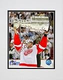 Photo File Detroit Red Wings Nicklas Lidstrom 2008 Stanley Cup 8x10 Matted Photo