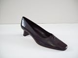 Mezzo 'Regatta' Leather Flare Pump (6M Tmoro)