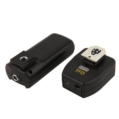 Wireless Yongnuo RF602-C1 Camera Flash Sync Trigger Set for Canon EOS 1000D, 550D, 500D, 450D, 400D, 350D, 300D, Power Shot G10, G11 Nikon SB-900, SB-800, SB-700