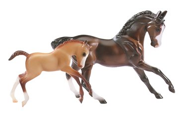 Childrens Toyshop  Toys : Horse and Foal Set