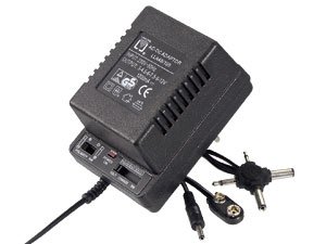 Childrens Toyshop  Spielwaren : Universal-Netzadapter / Netzteil für diverse Geräte - 1,5 bis 12V - 1000mA