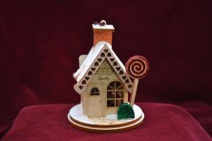 Ginger Cottages - Goody Gum Drop Shop GC117