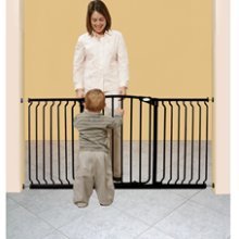 Dream Baby F170B Hallway Security Gate - Black - No Extensions Included