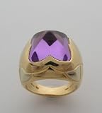 18k Yellow Gold Bulgari Amethyst Ring