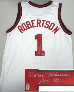 Oscar Robertson Signed Milwaukee Bucks Jersey - HOF 80
