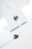 6x CableDrop de bluelounge - Clips de fixation pour câbles - Couleurs discrètes : 2x blanc, 2x gris foncé, 2x marron