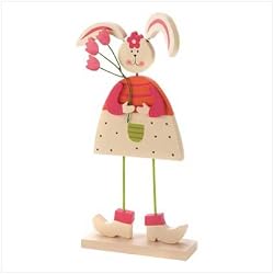 Sweetheart Bunny Figure