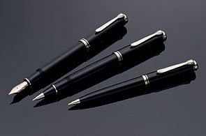 Pelikan 805 Series Fountain Pen - BlackSilver Trim Extra-Fine Nib 925420