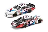 Johnny Benson 2002 Valvoline 1/24 Action Diecast Car