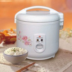 4 C Rice Cooker - Easy to Use (White) (10H x 10.5W x 9.5D)