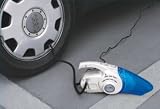 エアーコンプレッサー付 カークリーナー カークリーナーシガー電源 AKH-01 タイヤの空気入れと車内掃除機がこれ1台！の画像