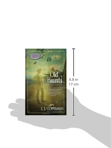 Old Haunts (A Haunted Guesthouse Mystery Book 3)