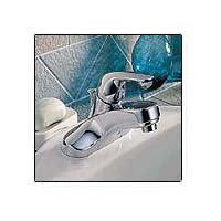 Delta Faucet 74018 Traditional 18-Inch Towel Bar, Chrome by DELTA FAUCET