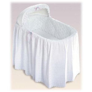 Jumbo Bassinet: One-Tier Eyelet Bassinet Bedding Set