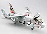 Trumpeter 1/32 F-8E Crusader