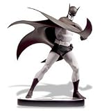 Batman: Black & White Statue: Steve Rude