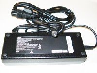397803-001 - HP Compaq nx6125 nc4400 nc6110 nw8440 nx7400 nx8420 tc4400 135W AC Adapter 397747-003