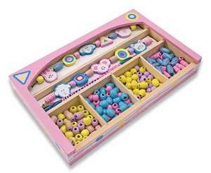 Childrens Toyshop  Toys : Melissa and Doug Playful Pals Wooden Bead Set