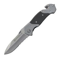 Smith & Wesson SWFRS First Response Serrated Knife