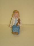 Review Streets Ahead  / Dolls House Resin Doll Modern Little girl sitting