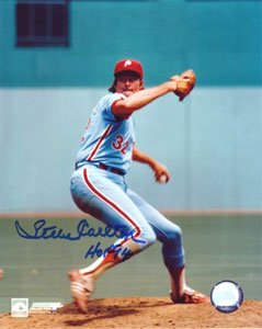 Steve Carlton Signed Phillies 8x10 Photo - HOF 94